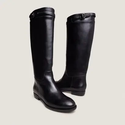 Knee-high boots in black leather | melody