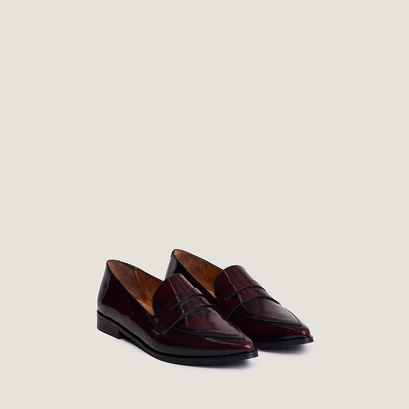 Pointed-toe loafers burgundy