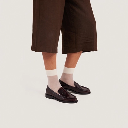 Round-toe monogrammed loafers burgundy