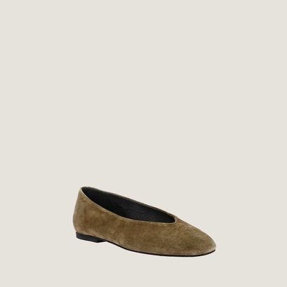 Ballet flats with rounded toe in split khaki leather | delvis