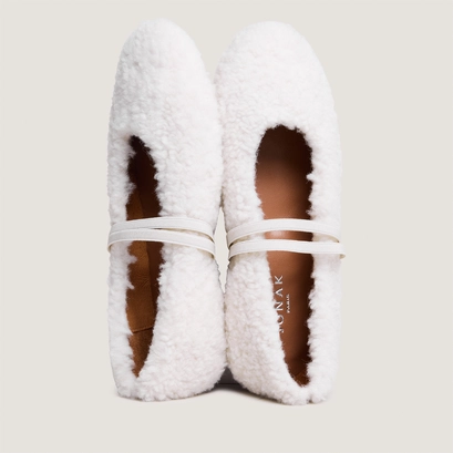 Ballet flats with straps in ecru fleece | duvet