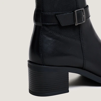 Heeled Boots with Buckles in black leather | garance