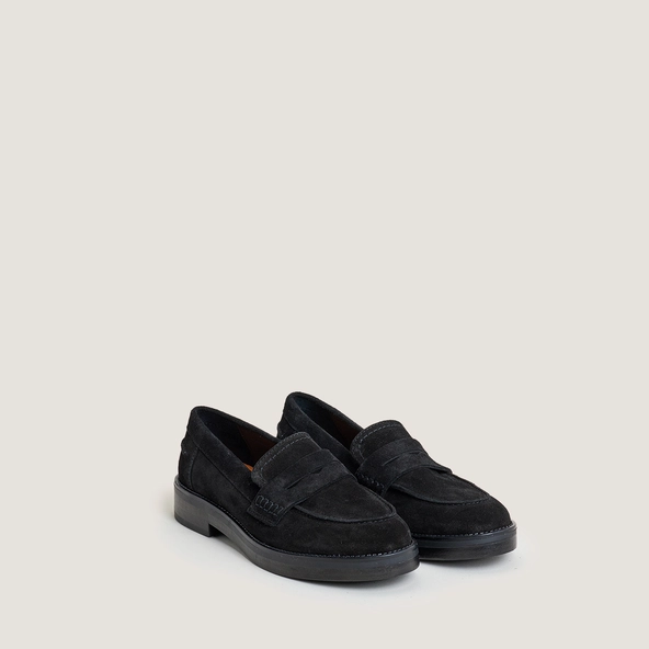 Loafers with rounded toe in black suede | MIRNA