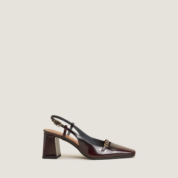 Heeled Slingbacks in patinated burgundy leather | DADELLE