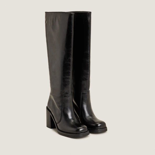 Wide Square-Toe Boots in black leather | BLIM