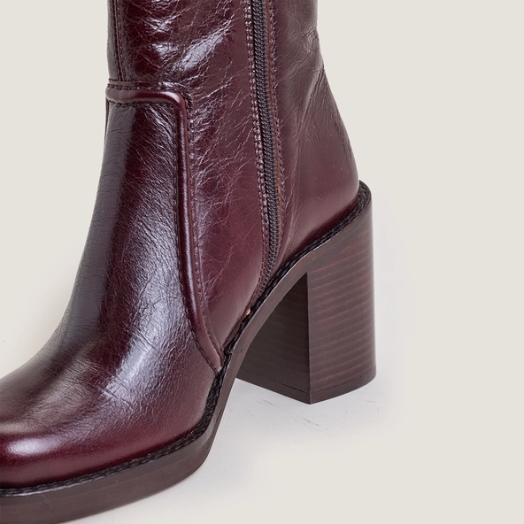 High-Heel Platform Booties in aged chocolate leather | BENICIO