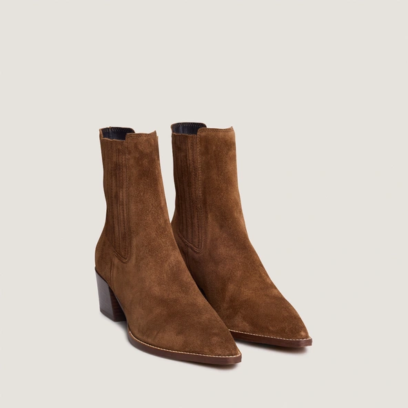 Pointed-toe ankle boots in cognac suede | PRADO