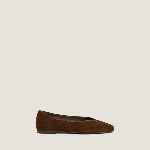 Ballet Flats with Rounded Toe in split brown leather | DELVIS