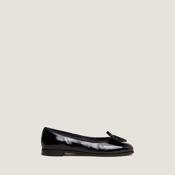 Ballet Flats with Bows in pleated black patent leather | DESTHER
