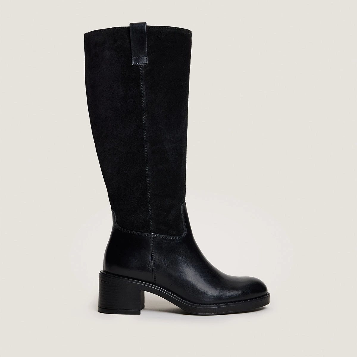 Heeled boots in black leather and suede | CLAIRE
