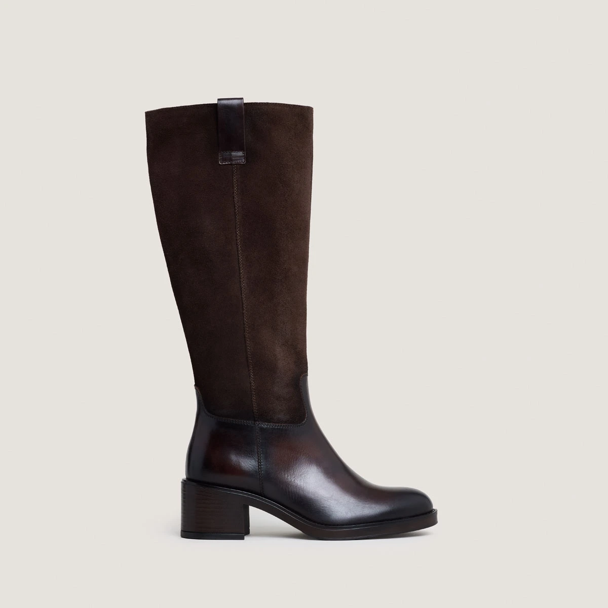 Heeled boots in dark brown leather | CLAIRE