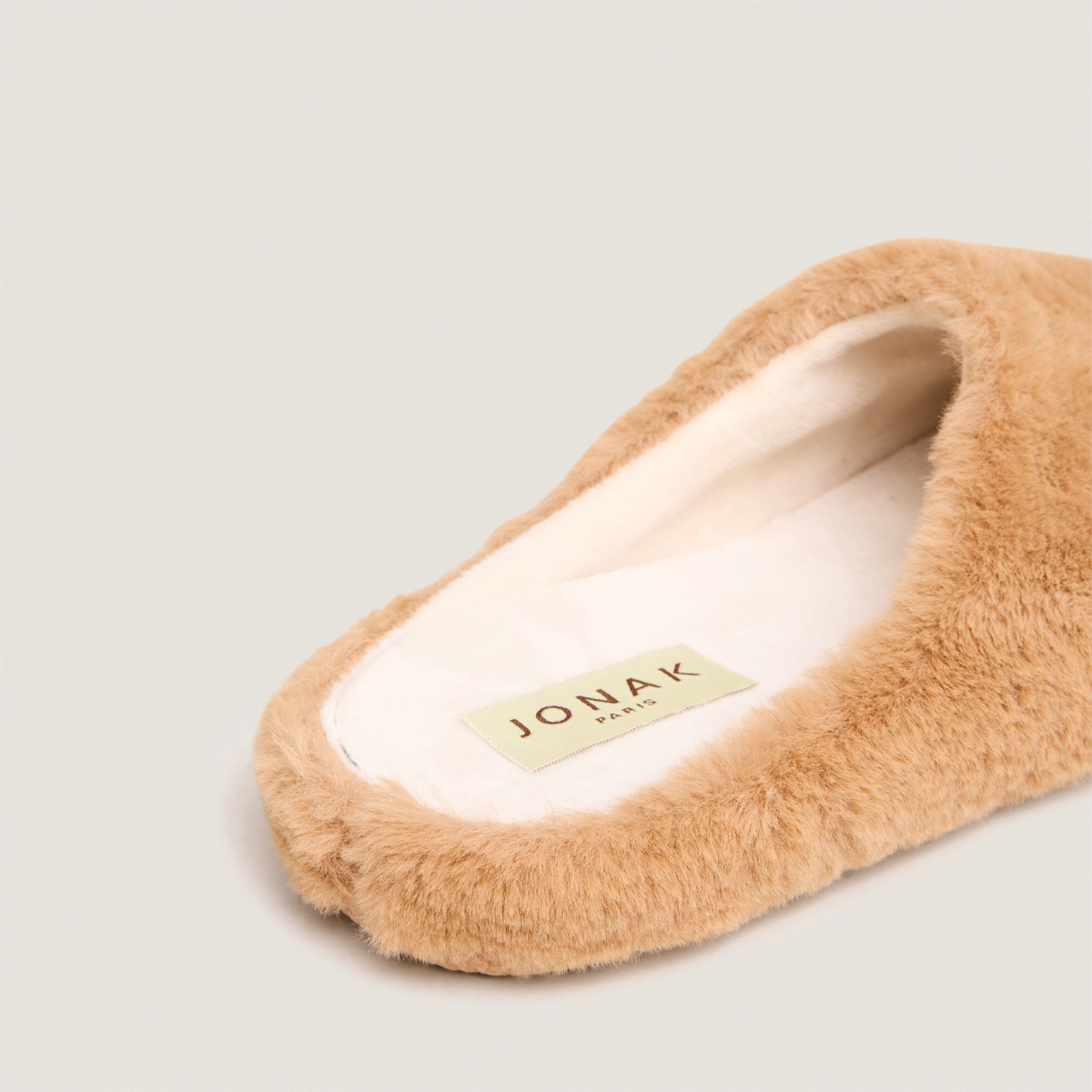 Slippers in camel fluffy fabric | JUDE