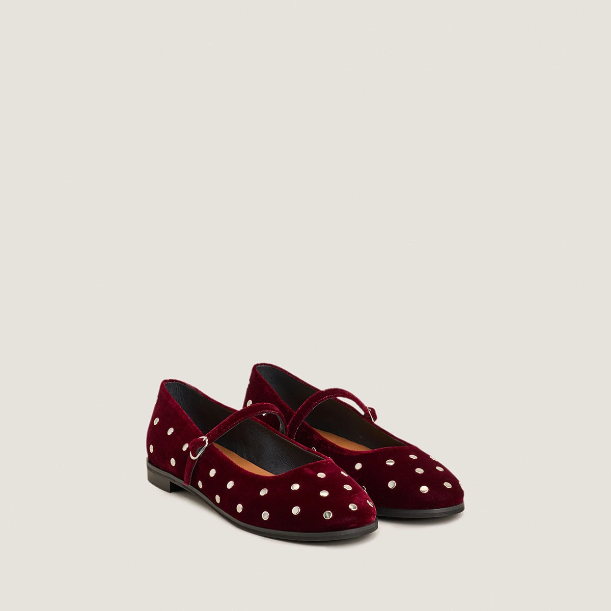 Ballet flats with studs in burgundy velvet | DELIOTT