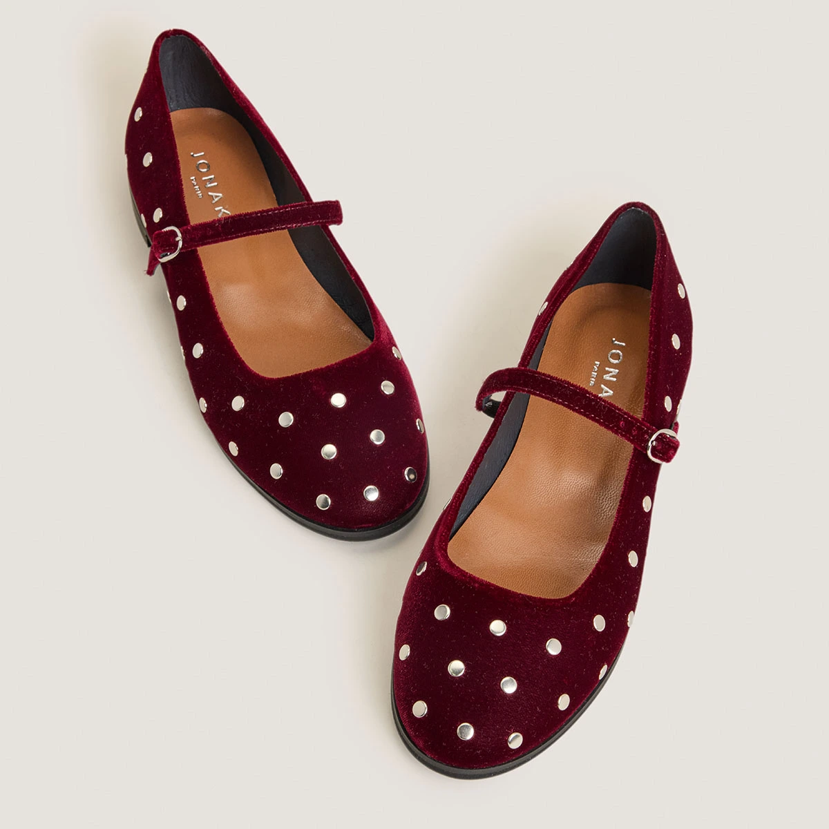 Ballet flats with studs in burgundy velvet | DELIOTT