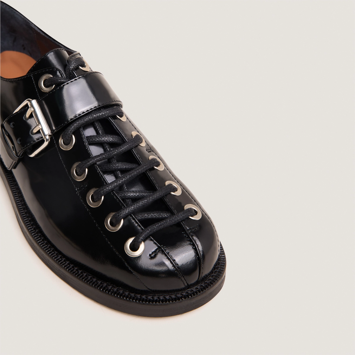 Buckle derbies in black glazed leather | DALIX