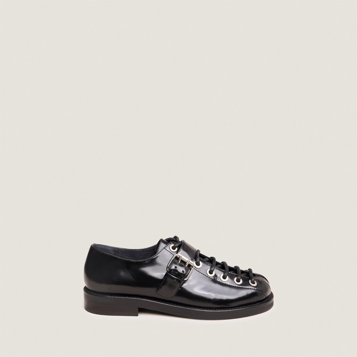Buckle derbies in black glazed leather | DALIX