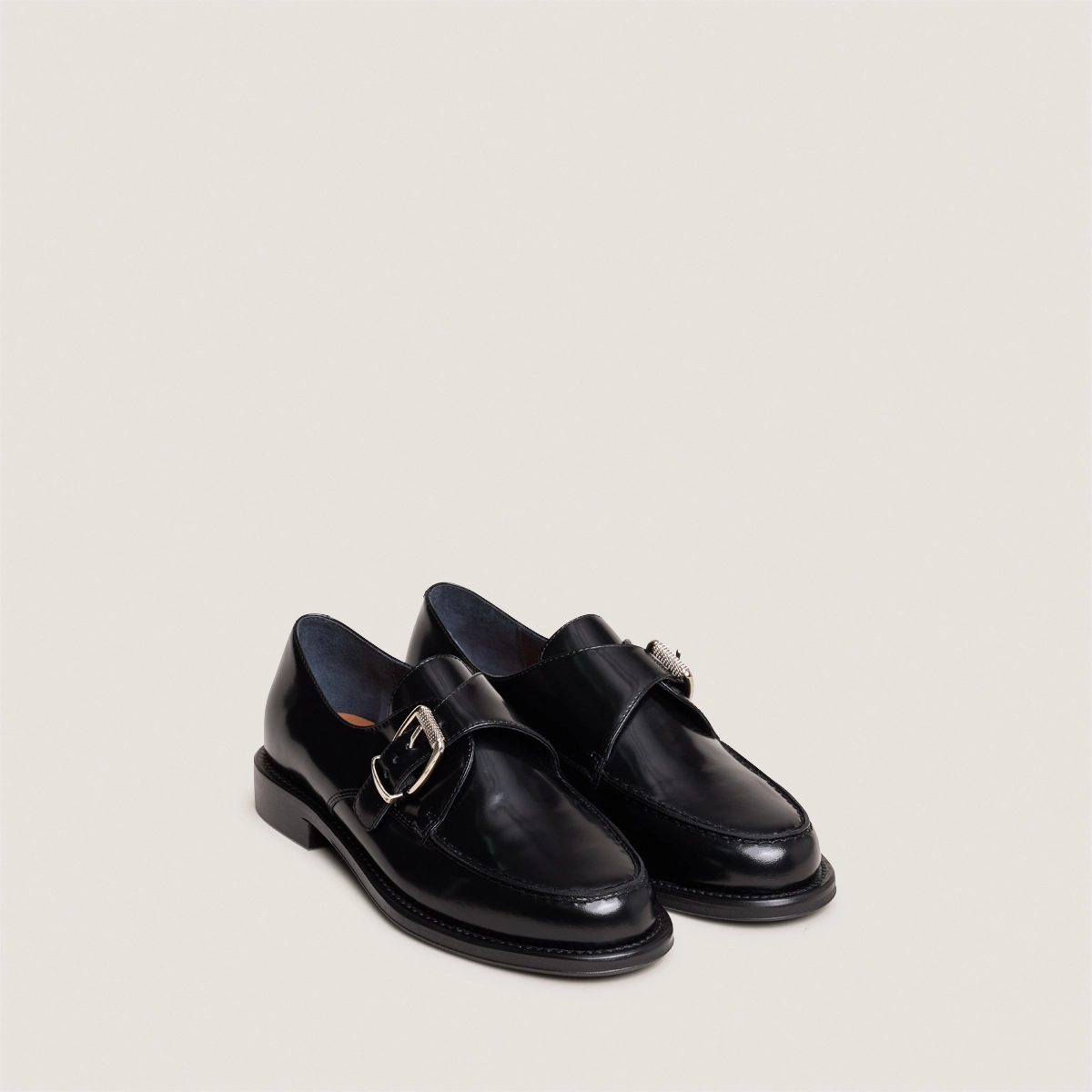 Buckle loafers in black glazed leather | DIXA