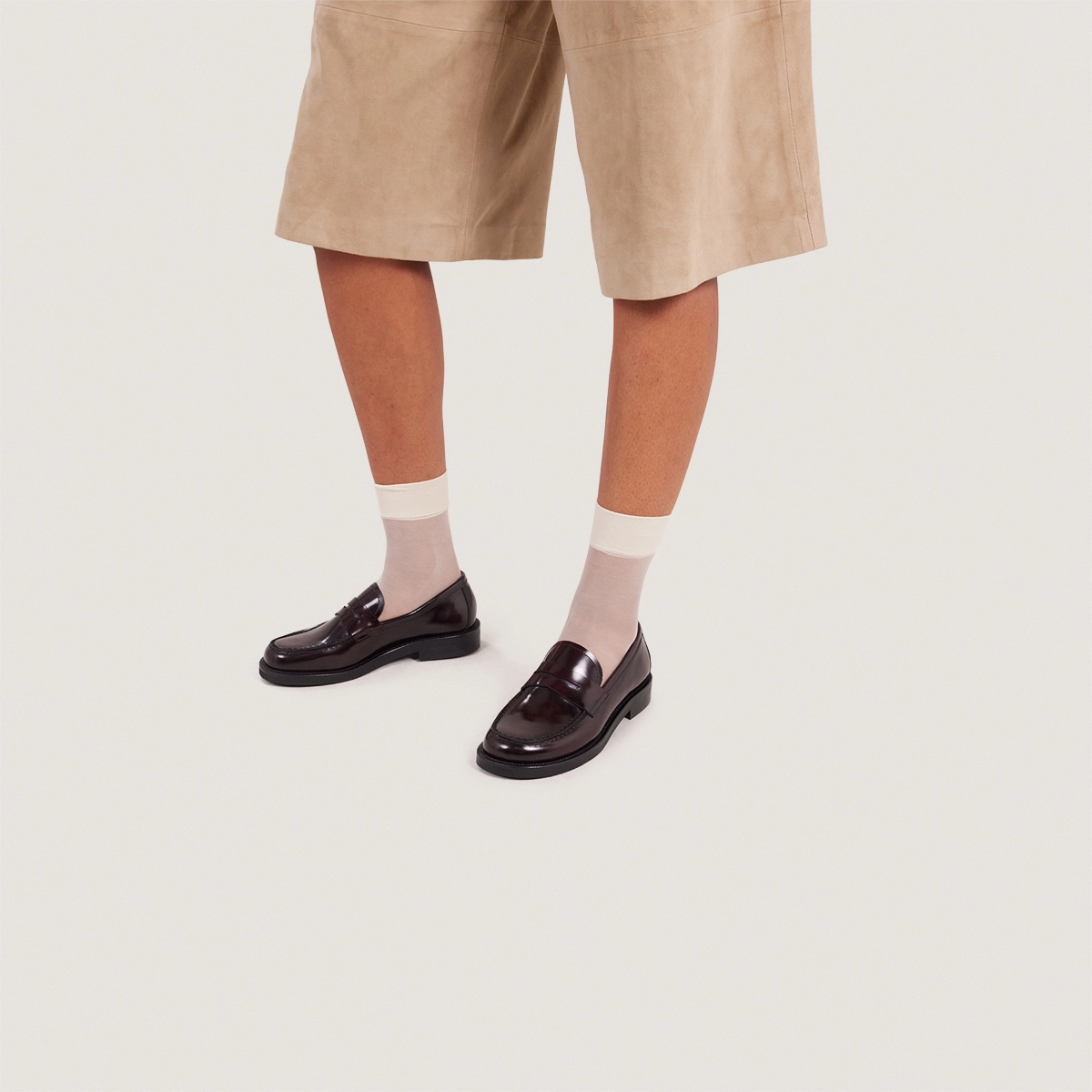 Round-toe loafers in burgundy patinated leather | DOLIVIA