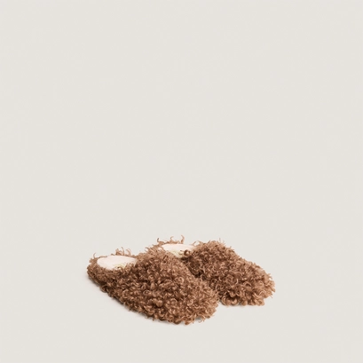 Slippers in hazelnut fluffy fabric | judie