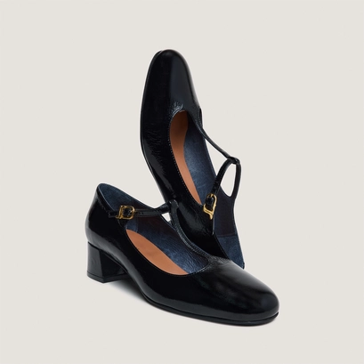 T-strap kitten heels in shiny black leather | dalome