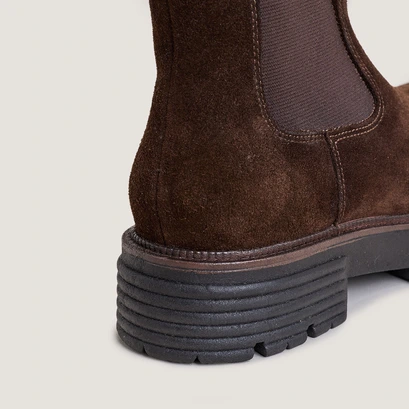 Chelsea boots in brown split leather | antonelle
