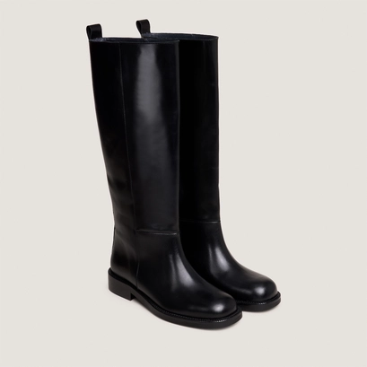 Tall boots with square toes in black leather | damel
