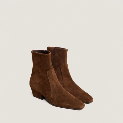 Pointed-toe ankle boots in brown suede | domaine