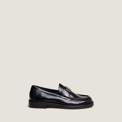 Round-toe loafers in black leather | danais