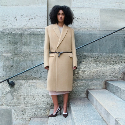 Pointed-toe pumps in brown velvet | dedgar