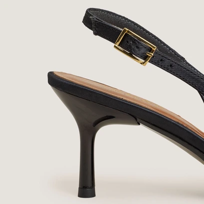 Slingback pumps in black satin | diamantus