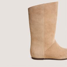 Low boots with round toes taupe