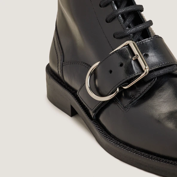 Lace-up boots with buckles in black leather | DISABELLE
