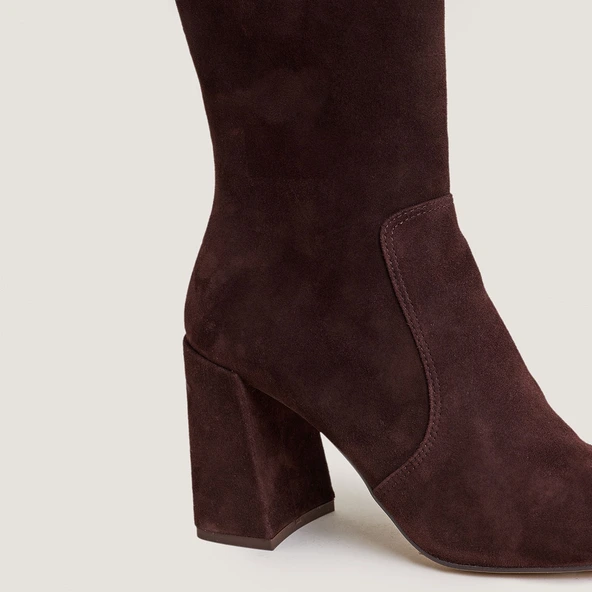 Heeled boots in brown velvet | VAUBUSSY
