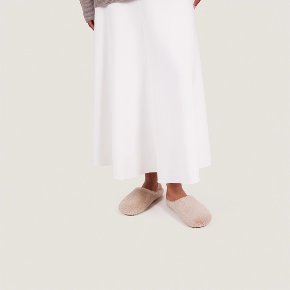 Slippers in beige fluffy fabric | JUDE