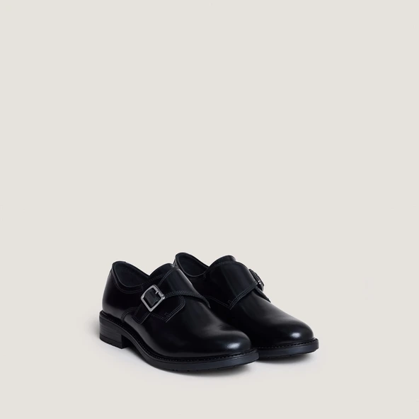 Buckle derbies in glazed black leather | ATLANTIS