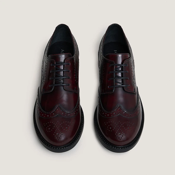 Cut-out derbies in burgundy patinated leather | ALTITUDE