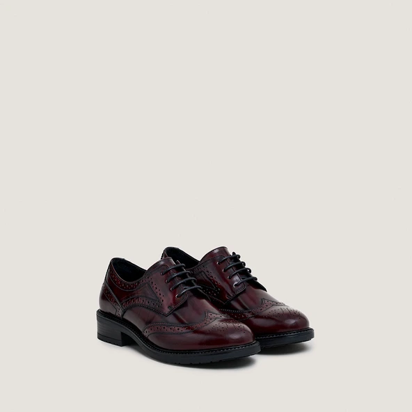 Cut-out derbies in burgundy patinated leather | ALTITUDE