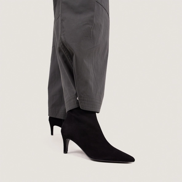 Stiletto-heel ankle boots in black suede | DIEMINA