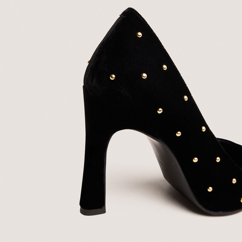 Studded Pumps black