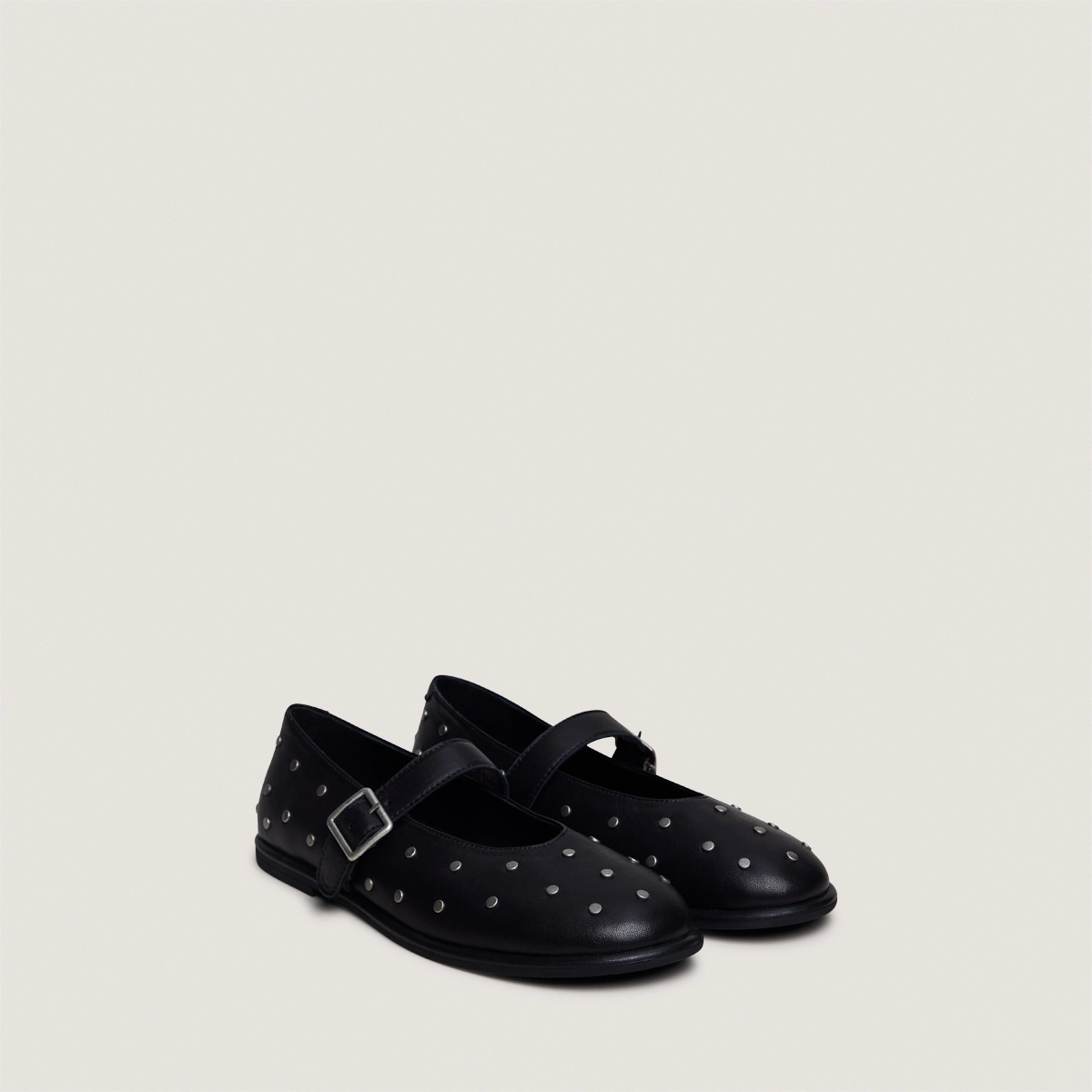 Ballet flats with buckles and studs in black leather | JOLIE