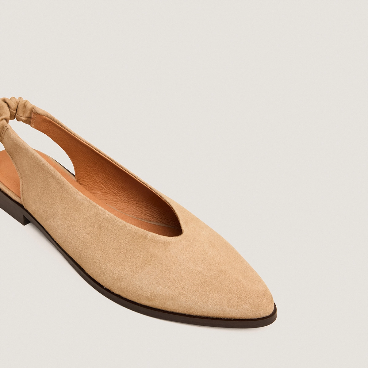 Open-back ballet flats in camel suede | ACAJOU