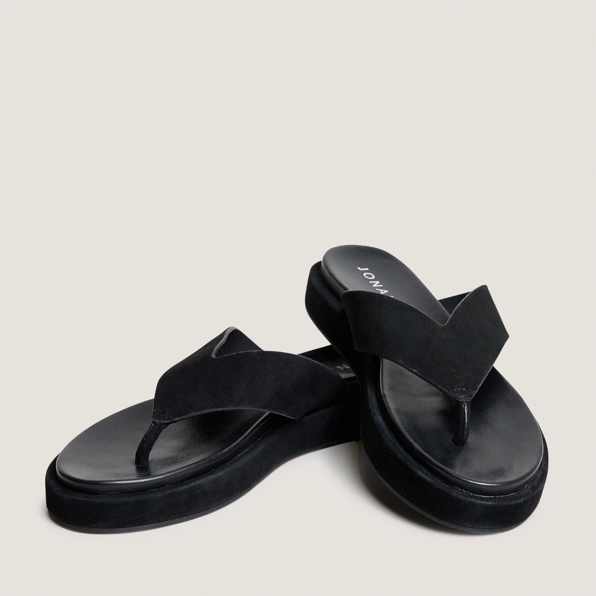 Thong sandals in black suede | WIWI