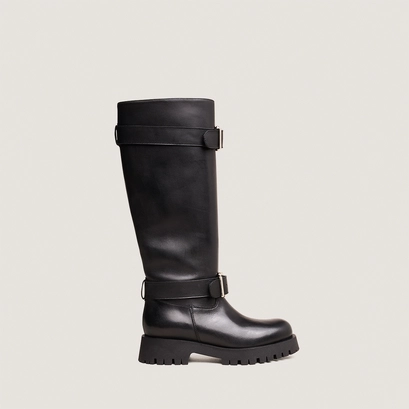 Slouchy boots in black leather | done