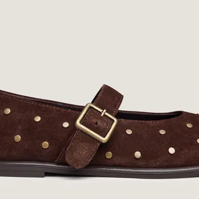 Ballet flats with buckles and studs in brown split leather | jolie