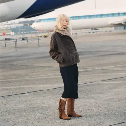Fringed boots with beveled heels in cognac suede | defrange