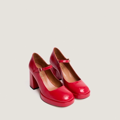 Platform mary janes with rounded toes in berry red patent crinkled leather | veritox