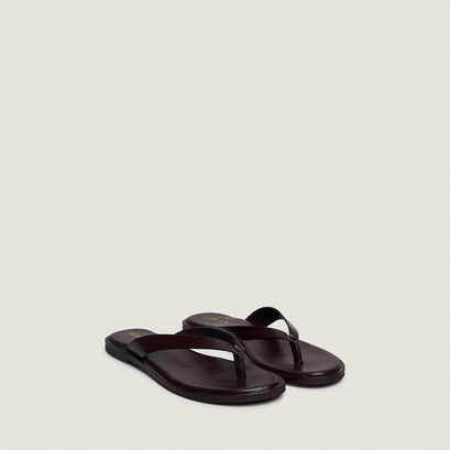 Thong sandals in dark brown leather | WITTY
