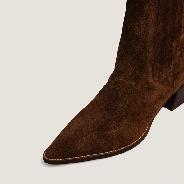 Pointed-toe ankle boots in brown suede | PRADO