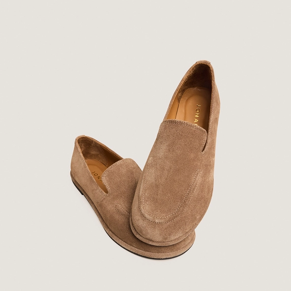 Round-toe loafers in taupe suede | JUNE