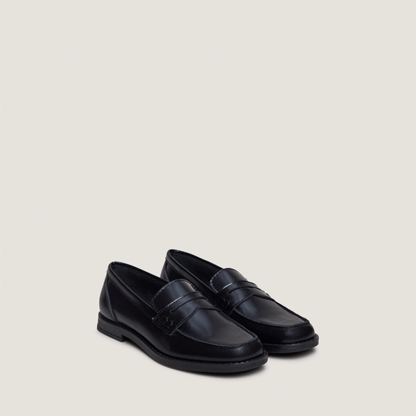 Square-toe loafers in black glossy leather | NAOMIE
